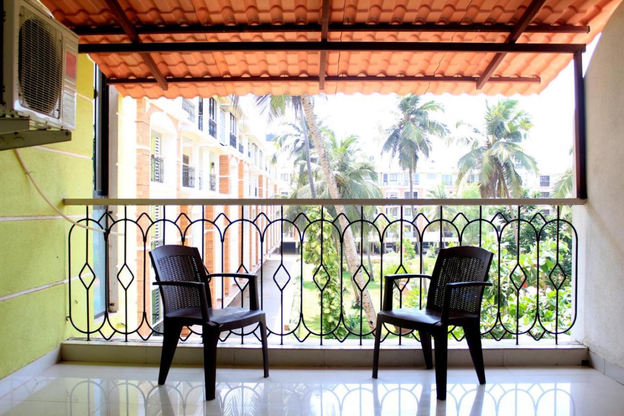 Almeria' Walk To Candolim Beach Apartment