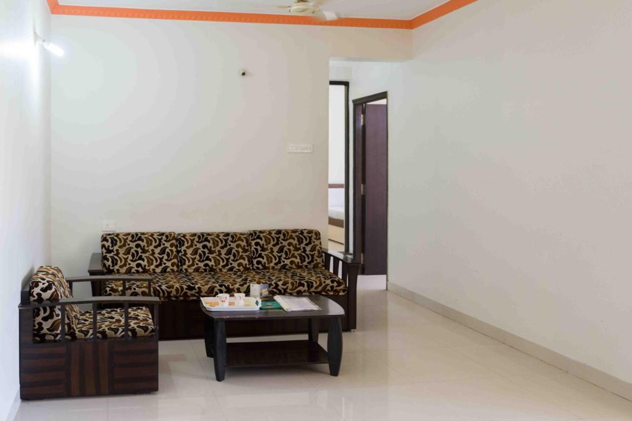 Almeria' Walk To Candolim Beach Apartment